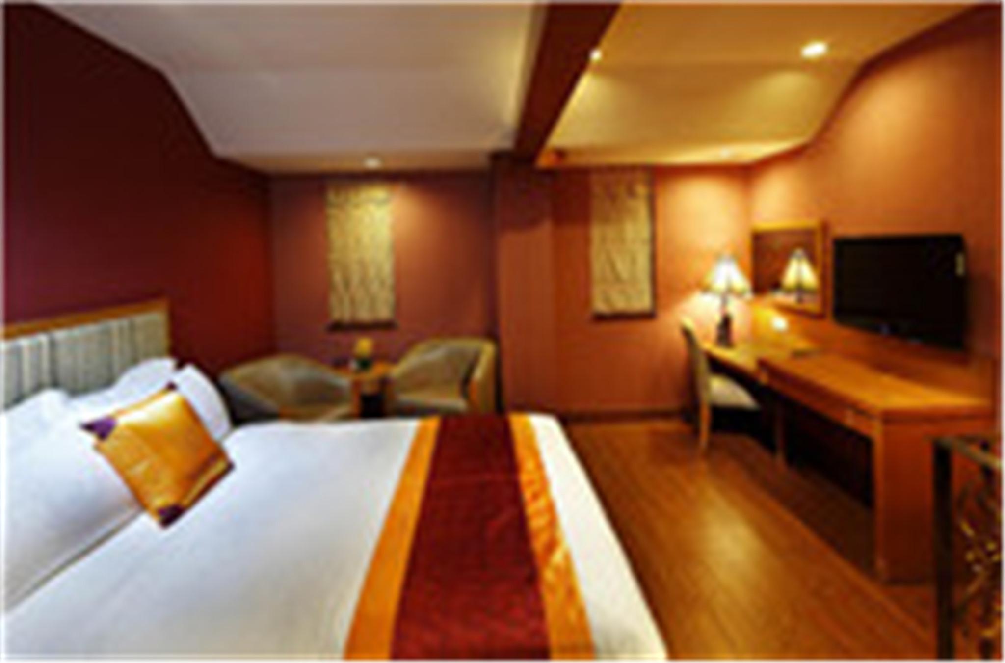 Royal Garden Hotel Guangzhou Exterior photo