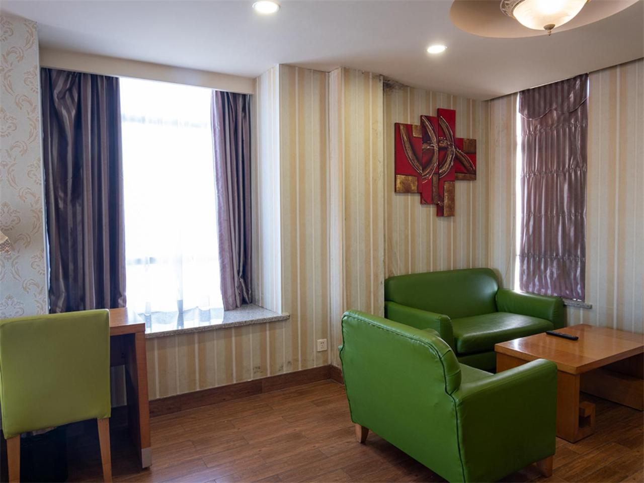 Royal Garden Hotel Guangzhou Exterior photo